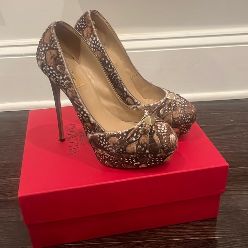 Valentino Pumps